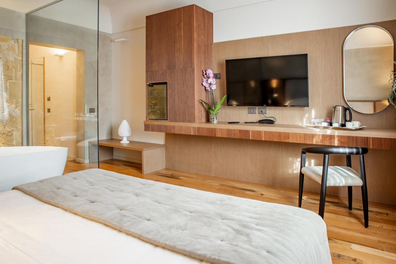 Junior Suite,1395764222:JPEG